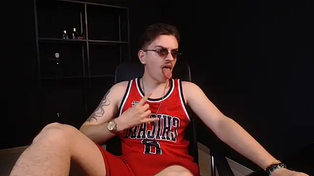 Snapshot of FelixStarkk chatting on June 18, 3:16 am FelixStarkk online show from June 18, 3:16 am
