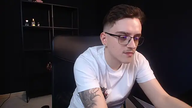 FelixStarkk online show from May 16, 10:36 am
