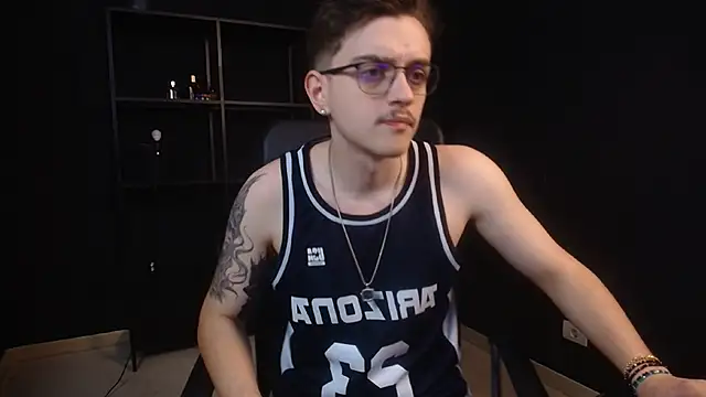 Snapshot of FelixStarkk chatting on June 28, 5:14 am FelixStarkk online show from June 28, 5:14 am