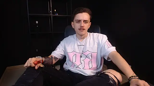 Snapshot of FelixStarkk chatting on July 14, 10:21 am FelixStarkk online show from July 14, 10:21 am