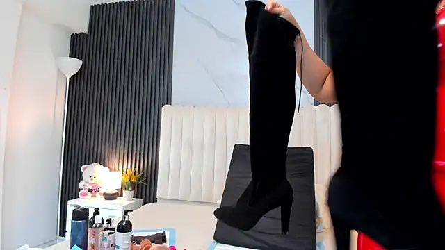 Samantha Claus online show from November 17, 11:53 pm