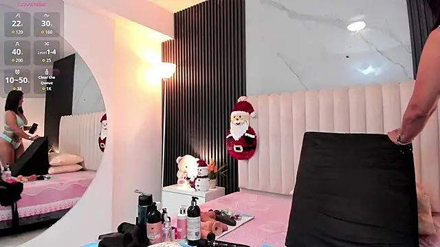 Samantha Claus online show from November 29, 3:50 am