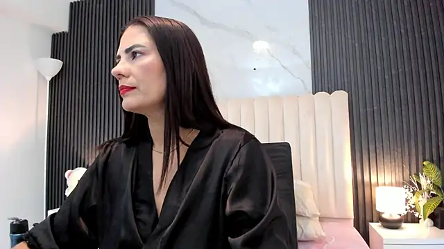 Samantha Claus online show from November 15, 4:05 am