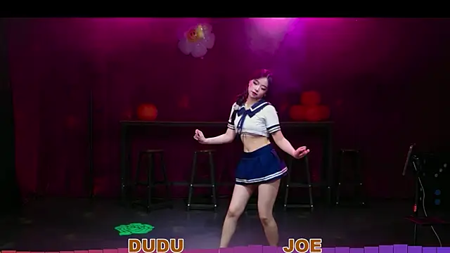 Snapshot of yznt-dudu chatting on November 8, 9:02 am yznt-dudu online show from November 8, 9:02 am