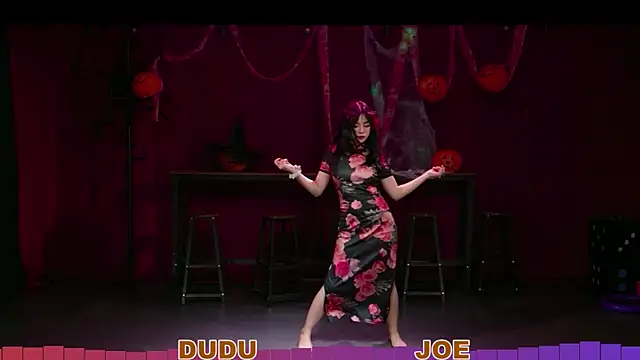 Snapshot of yznt-dudu chatting on November 6, 12:20 pm yznt-dudu online show from November 6, 12:20 pm