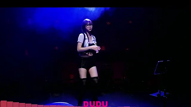 Snapshot of yznt-dudu chatting on September 17, 11:45 am yznt-dudu online show from September 17, 11:45 am