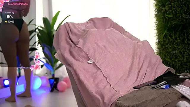 FreyaHeart online show from March 14, 6:19 am