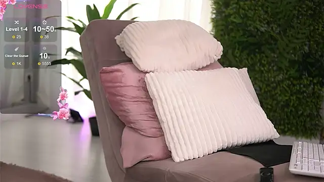 Snapshot of FreyaHeart chatting on June 29, 6:09 am FreyaHeart online show from June 29, 6:09 am