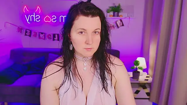 love me  tonight  online show from October 28, 10:20 pm