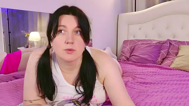 love me  tonight  online show from November 5, 10:29 am