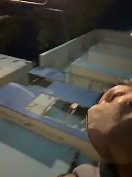 Linh 2004 online show from March 1, 3:45 pm