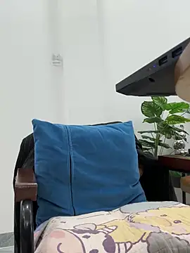 Linh 2004 online show from October 13, 6:48 am