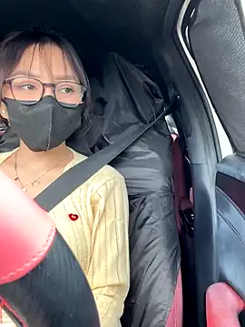 Linh 2004 online show from September 19, 5:55 am