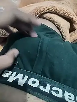 happy88886 online show from March 2, 3:30 pm