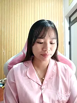 Snapshot of Na_na90 chatting on October 23, 12:42 am Na na90 online show from October 23, 12:42 am