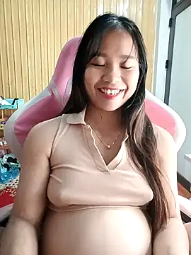 Snapshot of Na_na90 chatting on December 14, 8:09 am Na na90 online show from December 14, 8:09 am