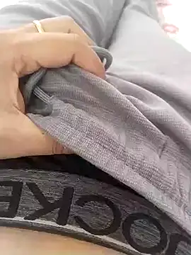 zorhotty online show from June 26, 4:29 am