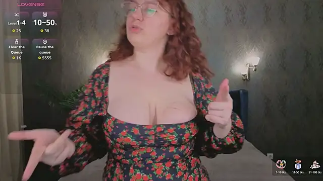 ellie coy  online show from July 3, 7:31 pm