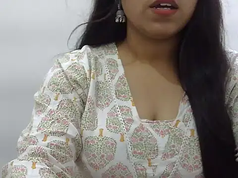 LIYO  online show from April 14, 6:29 am