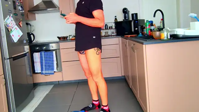 BRIANSILK77 online show from April 23, 8:10 am
