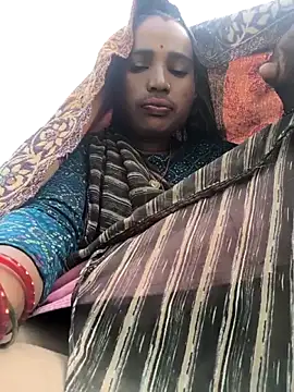 Snapshot of Hot_raaani chatting on January 19, 7:34 am Hot raaani online show from January 19, 7:34 am