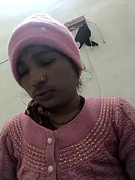 Snapshot of Hot_raaani chatting on January 8, 11:11 pm Hot raaani online show from January 8, 11:11 pm