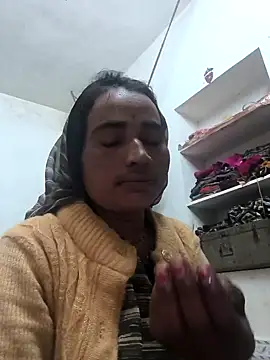 Snapshot of Hot_raaani chatting on February 1, 12:31 am Hot raaani online show from February 1, 12:31 am