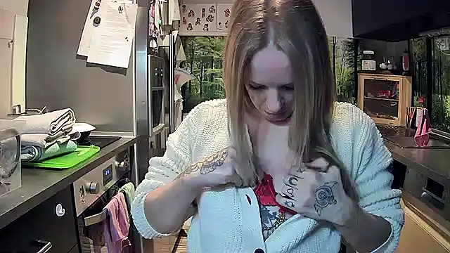 SexyMilf 37 online show from November 17, 9:19 pm