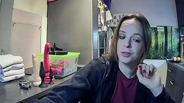 Snapshot of SexyMilf_37 chatting on October 9, 7:58 pm SexyMilf 37 online show from October 9, 7:58 pm