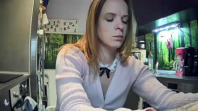 Snapshot of SexyMilf_37 chatting on September 23, 8:38 pm SexyMilf 37 online show from September 23, 8:38 pm