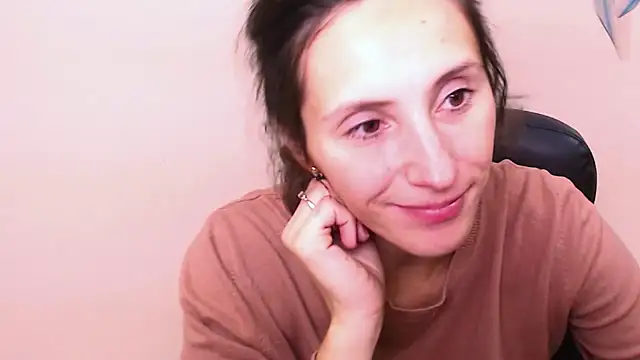 Snapshot of AlissaJersi chatting on October 1, 9:14 am AlissaJersi online show from October 1, 9:14 am