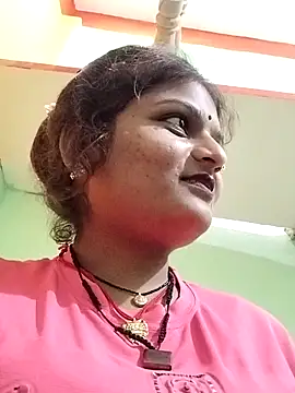Hot mirchjii online show from October 12, 3:35 pm