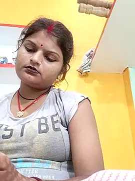 Hot mirchjii online show from October 13, 11:34 am