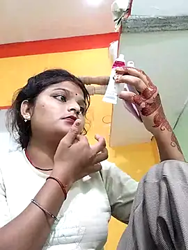 Snapshot of Hot_mirchjii chatting on October 31, 2:57 pm Hot mirchjii online show from October 31, 2:57 pm