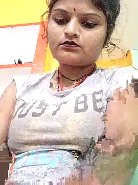 Hot mirchjii online show from October 11, 9:43 am