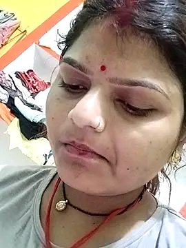 Hot mirchjii online show from September 13, 10:32 pm