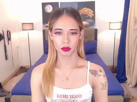 Snapshot of PreciousAmore chatting on February 17, 7:27 am PreciousAmore online show from February 17, 7:27 am