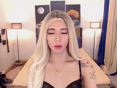 PreciousAmore online show from November 15, 7:23 am