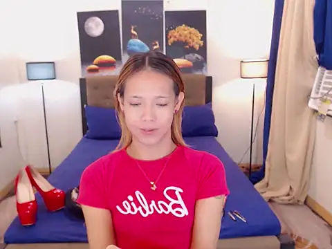 Snapshot of PreciousAmore chatting on January 8, 9:15 am PreciousAmore online show from January 8, 9:15 am