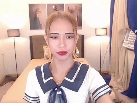 PreciousAmore online show from March 10, 7:07 pm