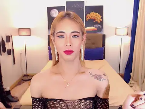 PreciousAmore online show from November 7, 8:19 am