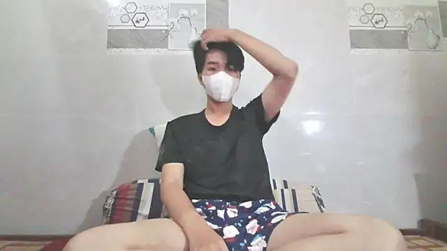 Stitchsandra online show from November 26, 5:13 pm