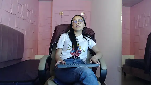 katalina07 1 online show from March 29, 8:10 pm