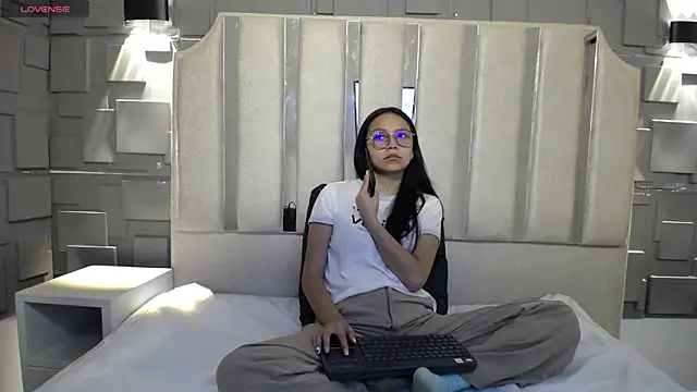 katalina07 1 online show from April 17, 3:04 pm