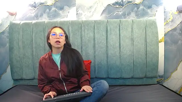 katalina07 1 online show from May 17, 12:43 am