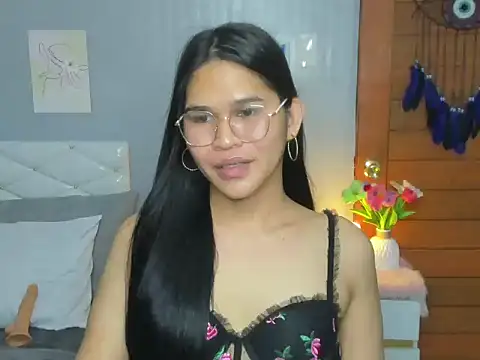 Snapshot of AlianaBlair chatting on September 18, 8:56 pm AlianaBlair online show from September 18, 8:56 pm