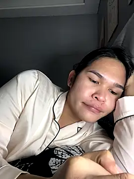 Snapshot of AlianaBlair chatting on November 20, 12:44 am AlianaBlair online show from November 20, 12:44 am