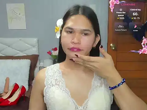 Snapshot of AlianaBlair chatting on October 1, 1:37 pm AlianaBlair online show from October 1, 1:37 pm