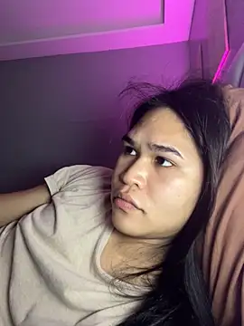 Snapshot of AlianaBlair chatting on November 9, 3:49 pm AlianaBlair online show from November 9, 3:49 pm