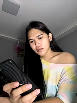 Snapshot of AlianaBlair chatting on November 10, 4:06 am AlianaBlair online show from November 10, 4:06 am